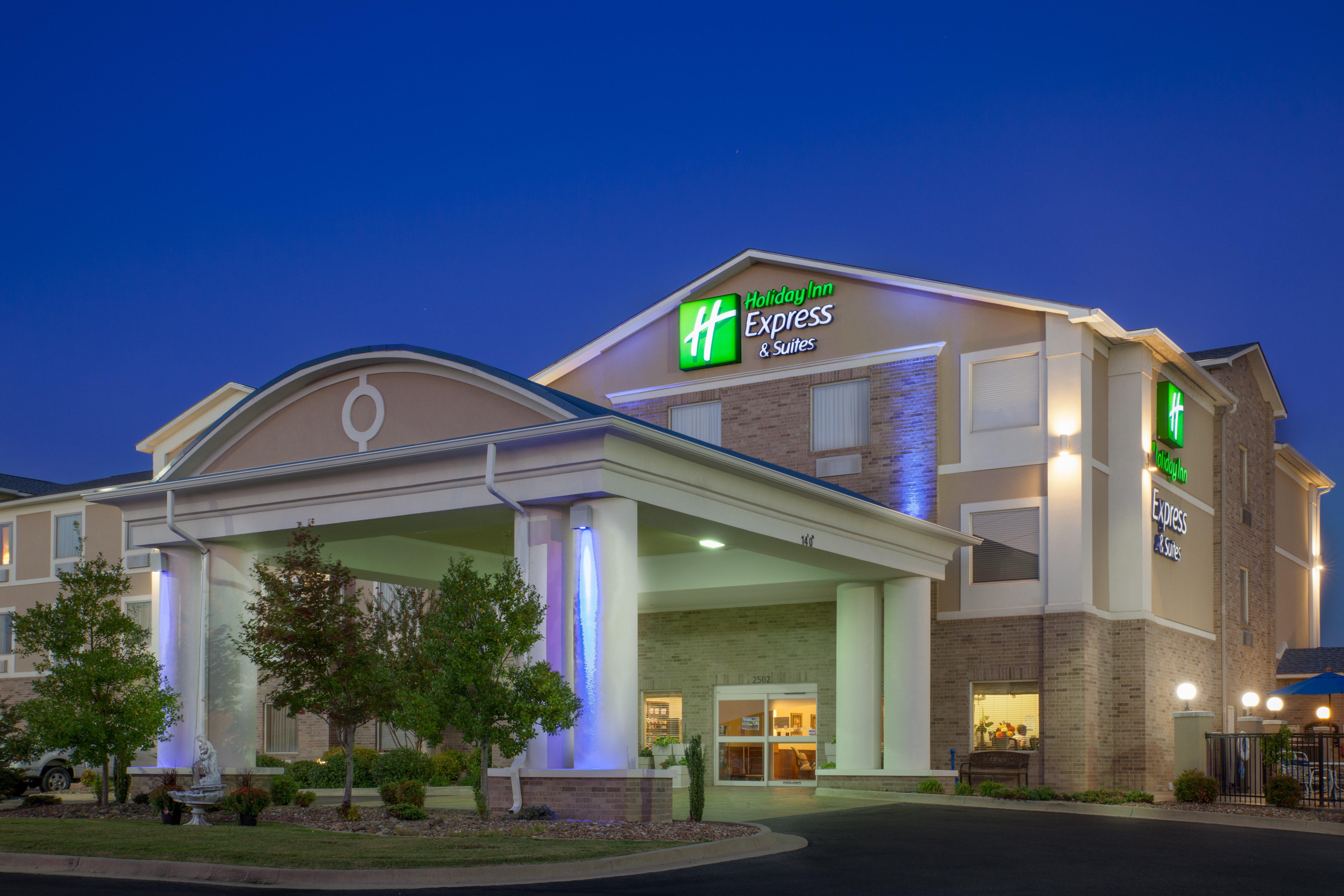 Holiday Inn Express Hotel & Suites Clarksville Exteriér fotografie