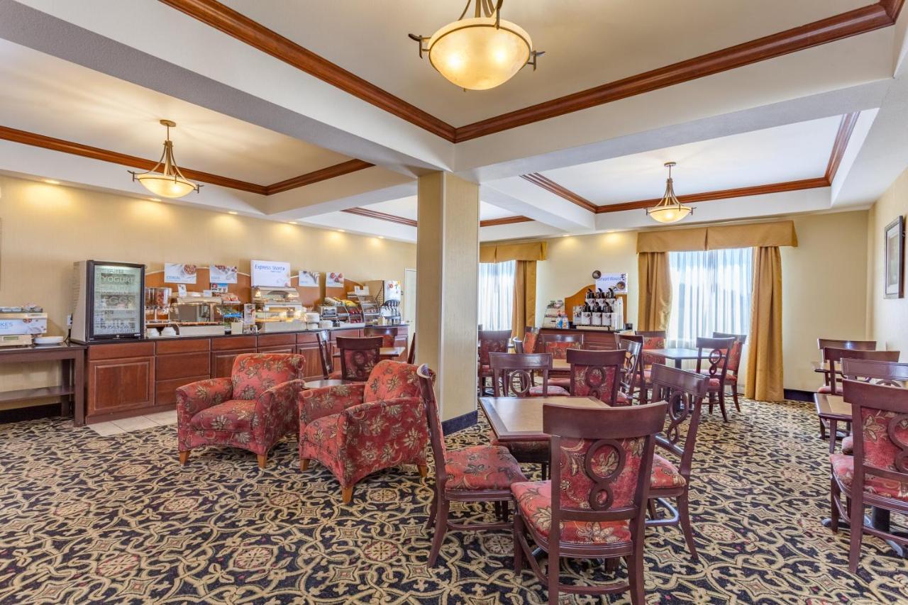 Holiday Inn Express Hotel & Suites Clarksville Exteriér fotografie